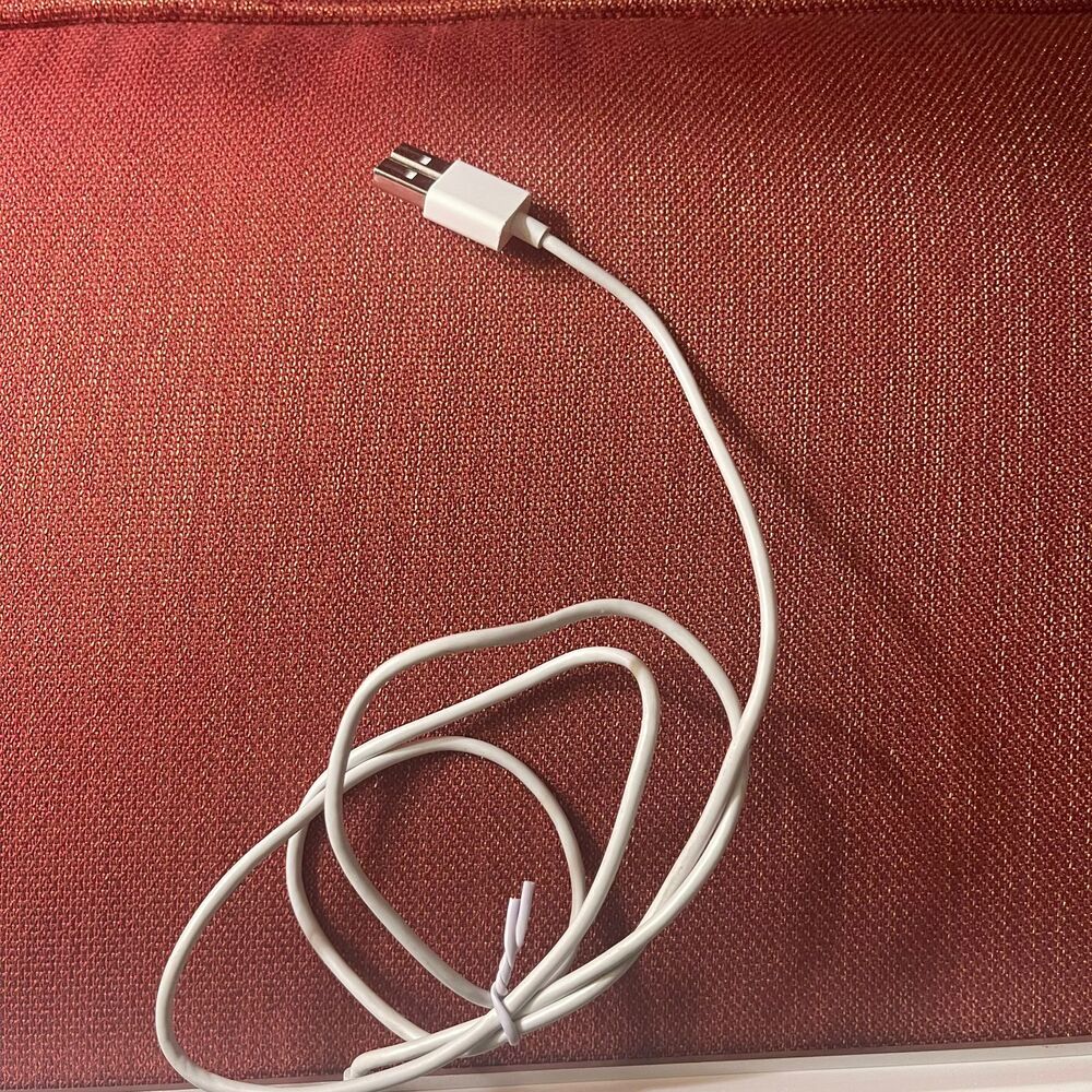 Apple USB Wired Aluminum Model A1243 Keyboard Ultra Thin keypad - Picture 8 of 10